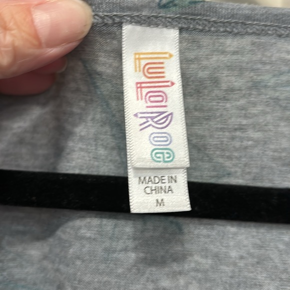 LuLaRoe Classic Tee - Picture 3 of 5